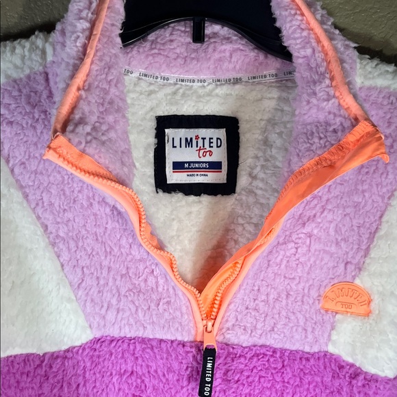 NWT Colorful Jr. Fluffy Faux Fur Sweatshirt w/ Pockets Pink White Orange Trim - Picture 2 of 9
